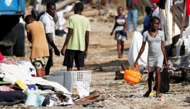Dimite la vicedirectora de Oxfam por el escándalo sexual de Haití