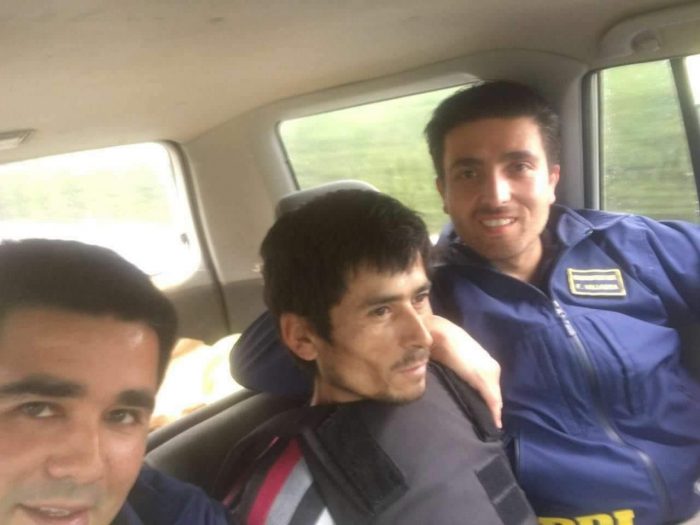 PDI «aleja» a funcionarios que se tomaron un selfie con José Navarro, presunto secuestrador de Emmelyn
