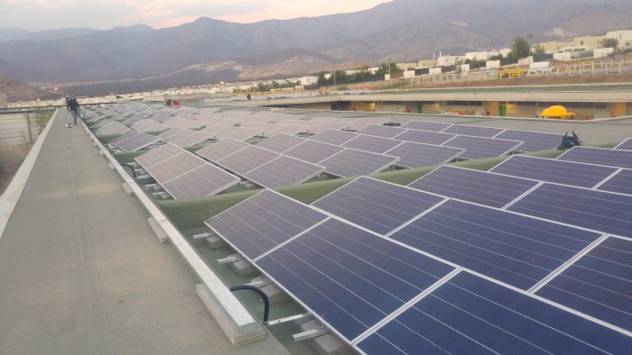 Energía solar fotovoltaica en colegios y universidades: Los beneficios de este tipo de sistema en pos de la educación del país