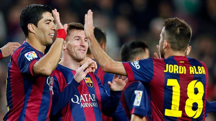 [VIDEO] El debate sociocultural que desataron Lionel Messi, Luis Suárez y Jordi Alba al sortear un obstáculo