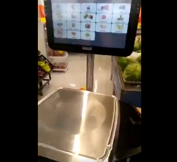 [VIDEO] Registro de usuario enciende las alarmas por adulteración en precios de las balanzas de un supermercado
