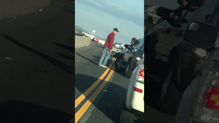 [VIDEO] Karma instantáneo en la carretera