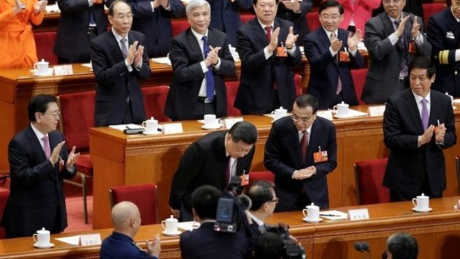 Xi Jinping es reelegido como presidente de China por unanimidad para un segundo mandato