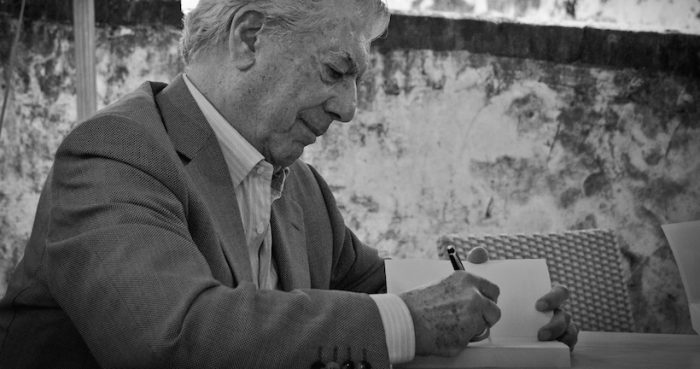 Escritora mexicana Fernanda Melchor: Ni la literatura ni el feminismo necesitan de Vargas Llosa