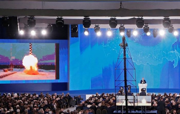 [VIDEO] Rusia: Putin presenta armamento nuclear que hace «inútil» el escudo antimisiles de EE.UU