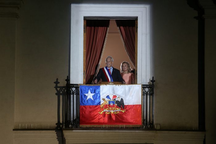 Viento de cola de la economía para Piñera comenzaría a desinflarse en mayo