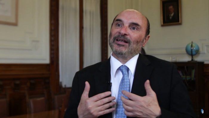 Ministerio de las Culturas pide renuncia de director del Servicio Nacional del Patrimonio Cultural, Ángel Cabeza 