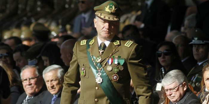 Bruno Villalobos: el general de Bachelet que dejó el Congreso por la puerta trasera