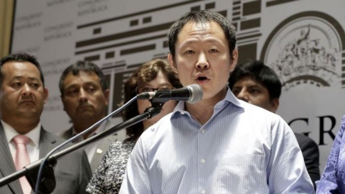 Perú: Kenji Fujimori renuncia a Fuerza Popular, el partido que lidera su hermana Keiko