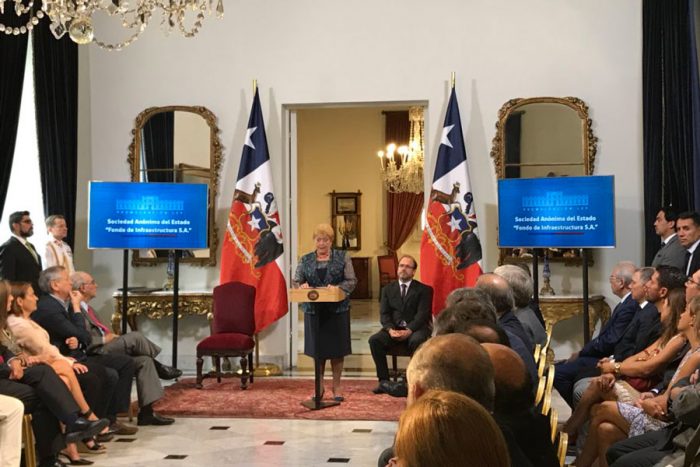 Michelle Bachelet promulga última ley antes de entregar presidencia de Chile