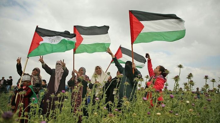 Palestinos hacen jornada de huelga y luto nacional por los 16 muertos en Gaza