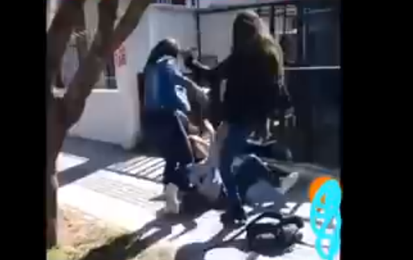 [VIDEO] Denuncian brutal golpiza a una niña de 14 años en San Antonio