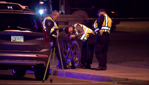 [VIDEO] Vehículo autónomo de Uber atropelló y mató a una mujer en Arizona