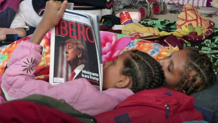 [VIDEO] Los rostros de la caravana de refugiados centroamericanos en México por los que Trump mandó a militarizar la frontera
