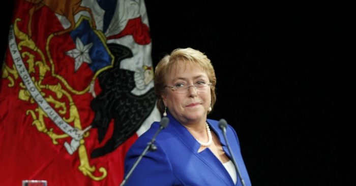 Bachelet vuelve a escena: ex presidenta recibirá homenaje que marcará el regreso de su movimiento político