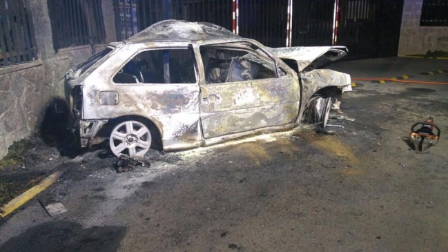 Cuatro personas fallecen calcinadas tras accidente en El Quisco