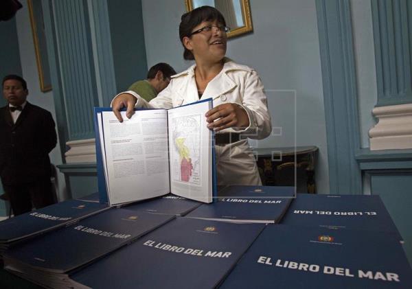 Bolivia anuncia edición ampliada de libro sobre reclamación marítima a Chile