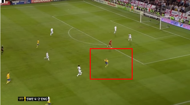 [VIDEO] A Zlatan no le impresionó la chilena de Ronaldo y lo desafió a igualar la suya