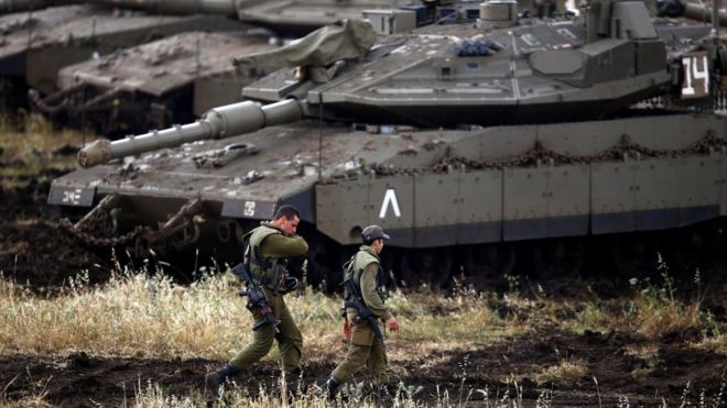 Israel ataca objetivos clave de Irán en Siria como «retaliación» al supuesto lanzamiento de 20 misiles contra sus posiciones en los Altos de Golán