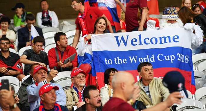Asociación de Fútbol Argentino pide perdón por manual para seducir a mujeres rusas durante el mundial
