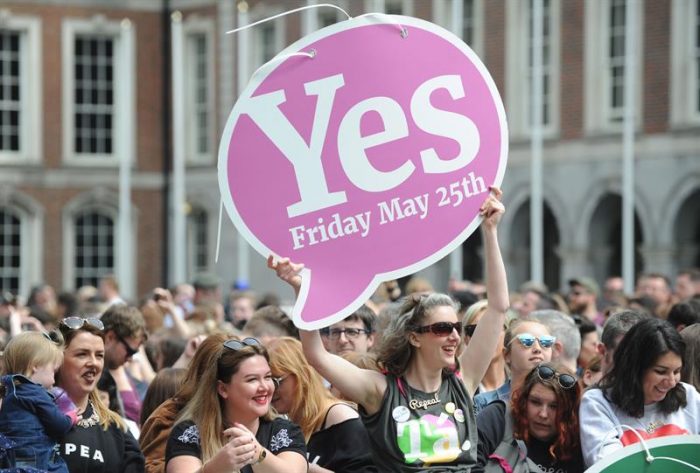 Durísima derrota conservadora en Irlanda: gana la liberalización del aborto en el país más católico del mundo