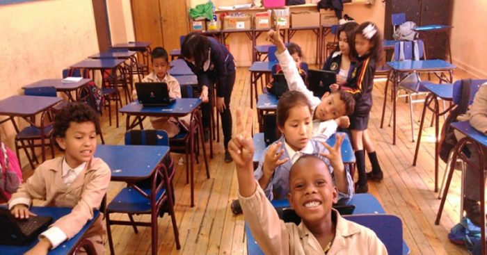 Herramientas de educación antirracista: la nueva carencia de los profesores en aulas con niños multicolor