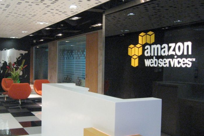 Nuevo acercamiento entre el ministerio de Economía y Amazon para que el gigante llegue a Chile