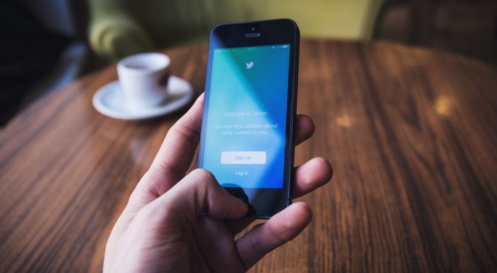 CEO de Twitter pierde 200.000 seguidores en purga cuentas falsas