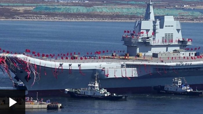 Cómo es el primer portaaviones construido por China