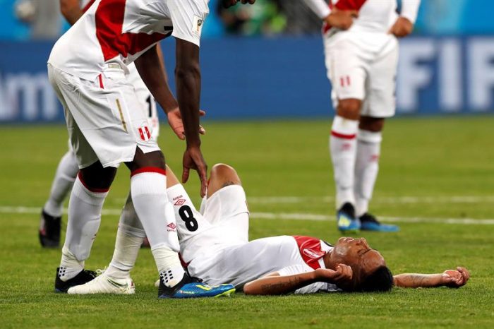 Una superiora selección de Perú cae por la cuenta mínima ante una pragmática Dinamarca