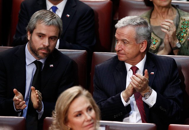 Piñera sale al paso de los titubeos de Hacienda y da portazo a los empresarios: no negociará baja de impuestos