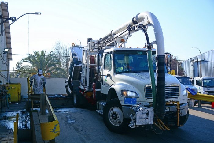 Aguas Andinas inicia conversión de sus camiones de petroleros a biogás