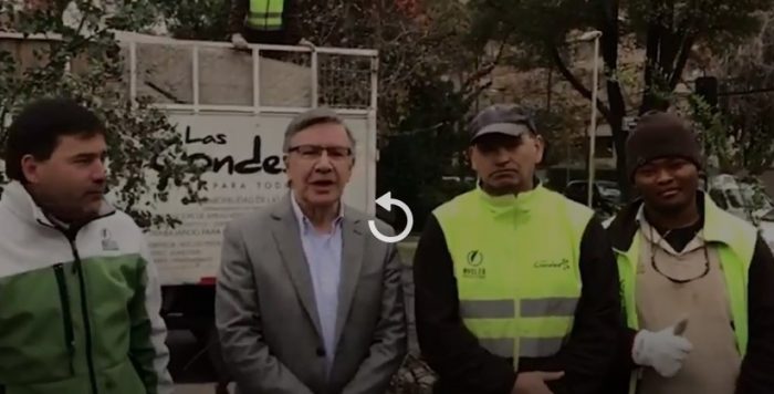 Joaquín Lavín se reune con recolectores de basura que fueron insultados en Las Condes