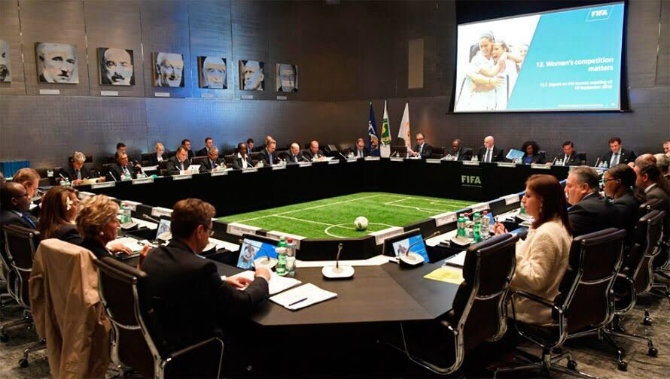 Consejo FIFA acuerda debatir con Qatar posible ampliación a 48 selecciones