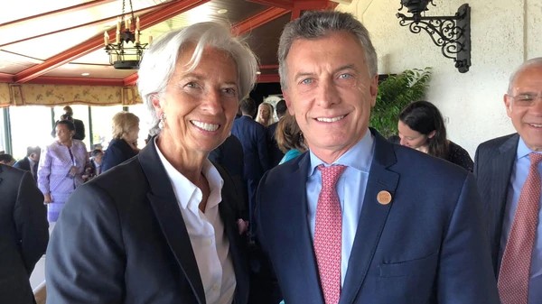 La sonrisa de Macri: el alivio argentino tras inédito préstamo del FMI 