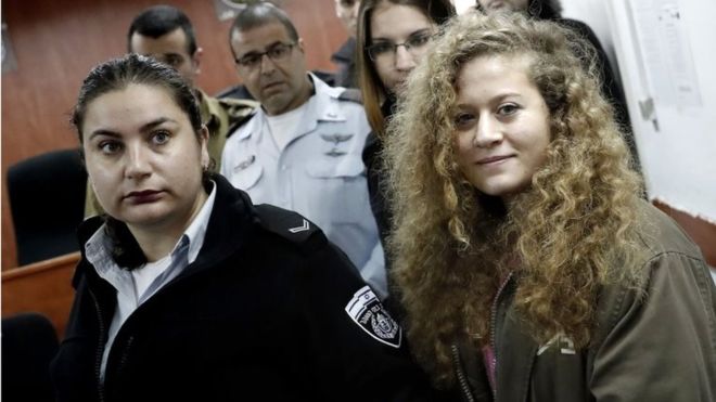 Liberan a Ahed Tamimi, la adolescente palestina que abofeteó a un soldado de Israel