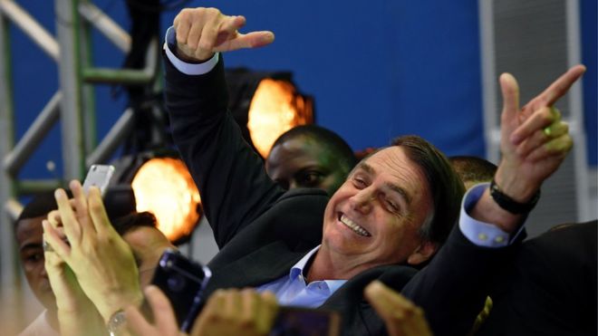 «Racista», «homófobo” y defensor de la pena de muerte: Jair Bolsonaro, el controversial candidato de ultraderecha que aspira a la presidencia de Brasil