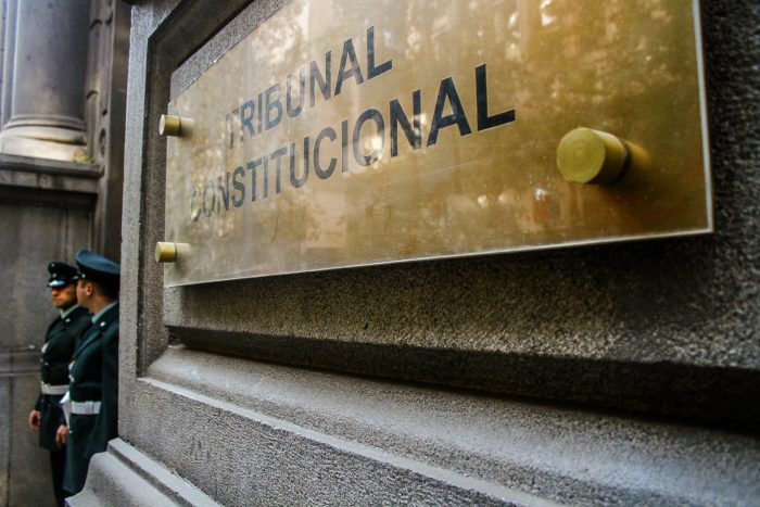 La Moneda cierra la puerta a cambios en el Tribunal Constitucional como condición para reforma en Carabineros