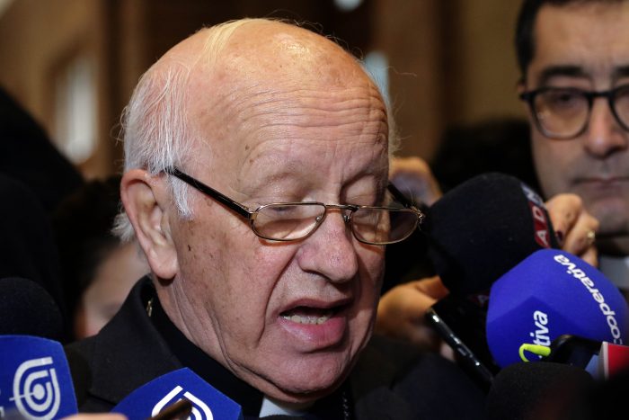 De mal en peor Ezzati: testimonio lo acusa de encubrir a sacerdote penquista denunciado por violación