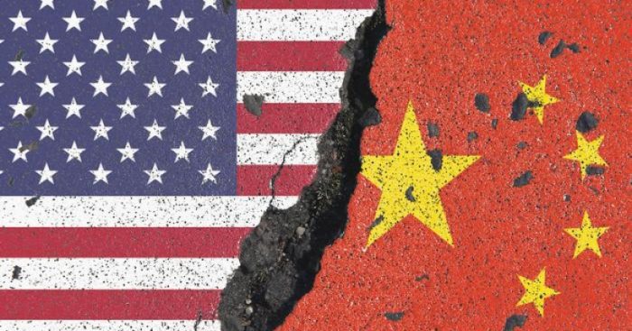 Estados Unidos y China buscan reiniciar conversaciones para desactivar guerra comercial