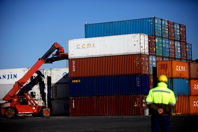 Chile registra déficit comercial de 217 millones de dólares en octubre
