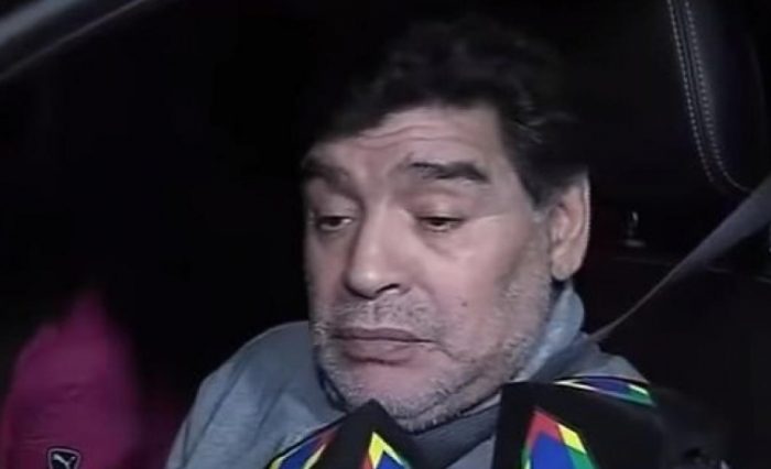 Diego Maradona es entrevistado en completo estado de ebriedad