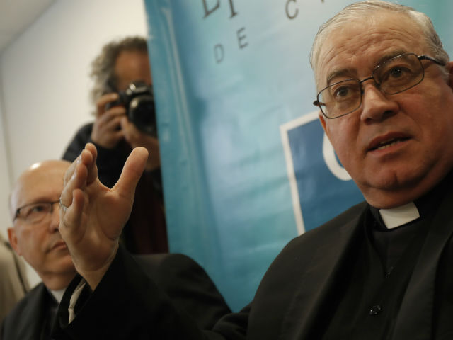Con el parche antes de la herida: Obispo González advierte por difusión «inoportuna» de informe Scicluna