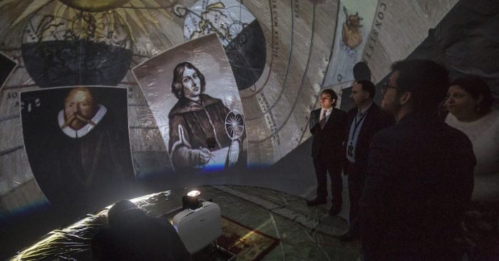 Planetario móvil viaja al Maule para celebrar la fiesta de la astronomía y la cultura