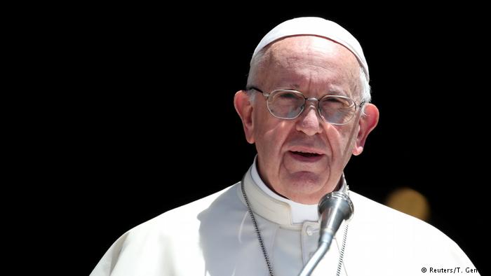 Papa Francisco llega a Irlanda marcada por los abusos del clero
