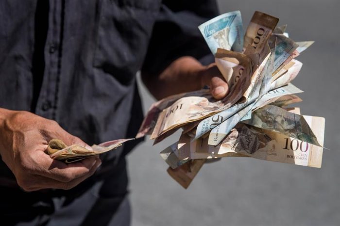 Venezuela: Arranca la reconversión monetaria contra la hiperinflación