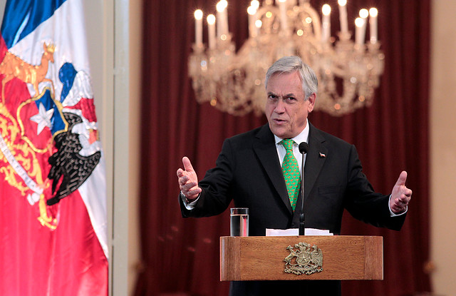 Con un anuncio demasiado generalista, Piñera revela su “modernización tributaria”