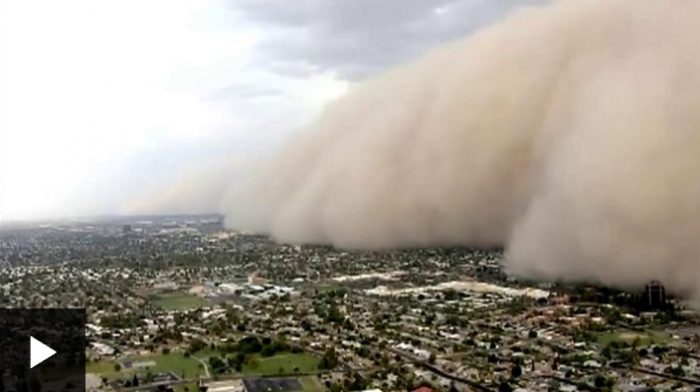 La gigantesca tormenta de arena que cubrió a la ciudad estadounidense de Phoenix