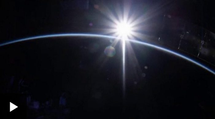 Cómo se ve el amanecer desde el espacio