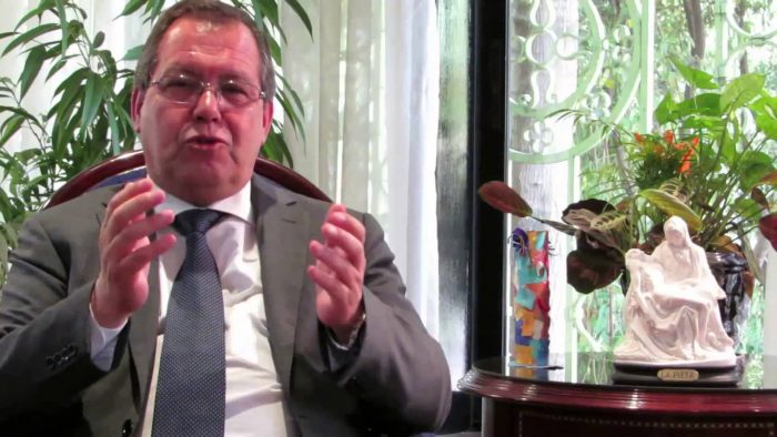 Alcalde de La Granja denuncia haber sido pateado por sobrino de Claudio Arriagada